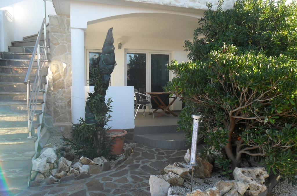 Ferienwohnung Vila Filipasic Vir Exterior foto