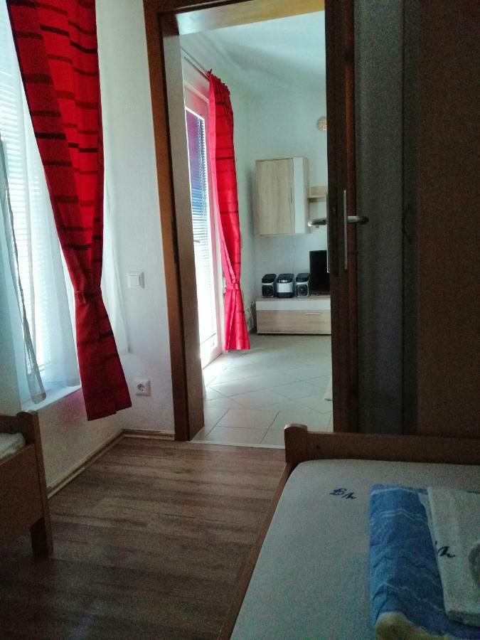 Ferienwohnung Vila Filipasic Vir Exterior foto