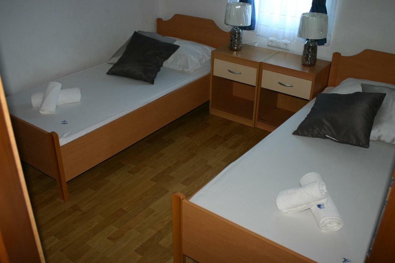 Ferienwohnung Vila Filipasic Vir Exterior foto